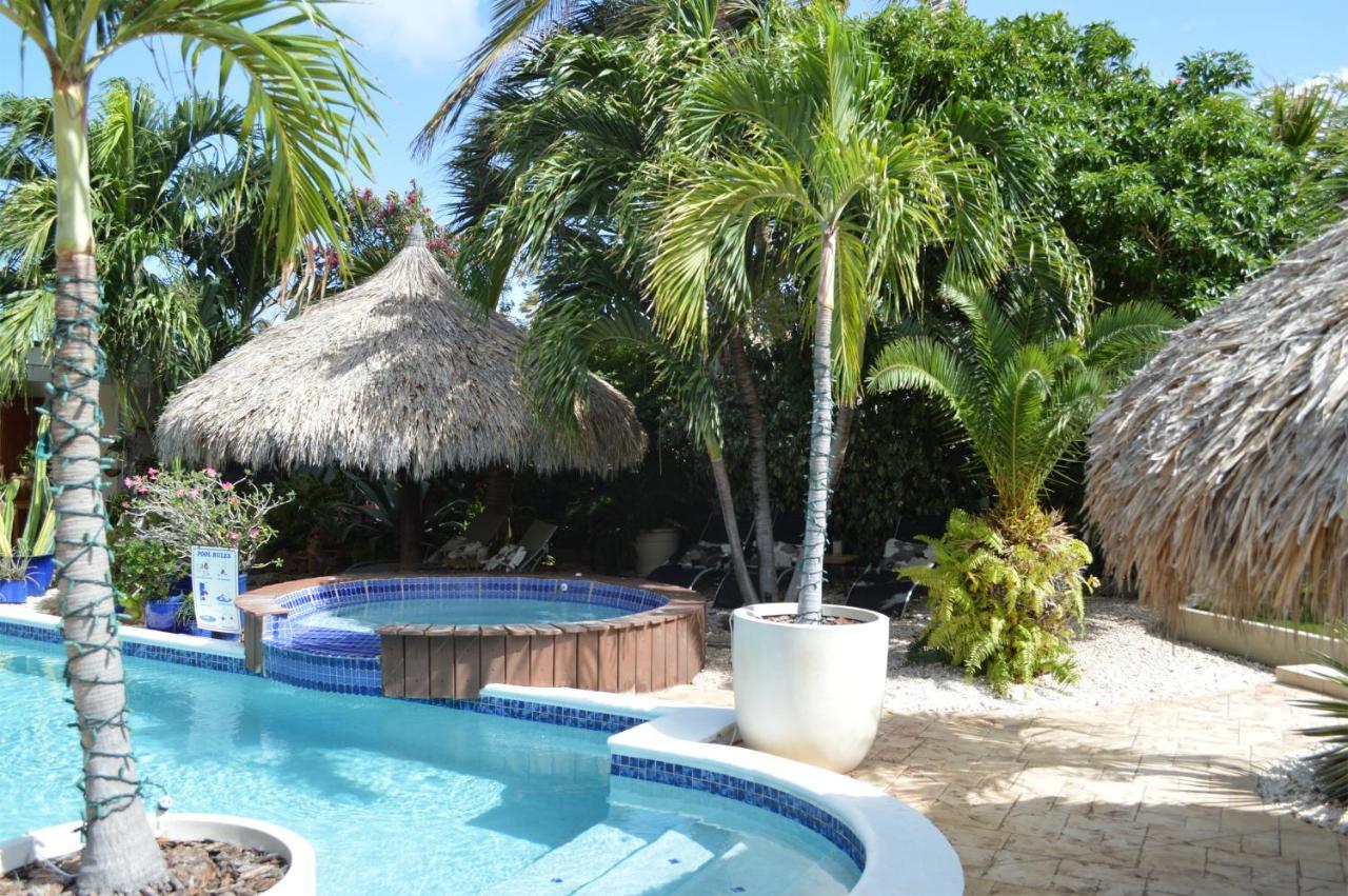 Bananas Apartments Adults Only Palm Beach Luaran gambar