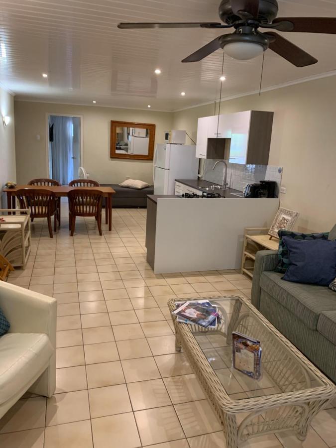 Bananas Apartments Adults Only Palm Beach Luaran gambar