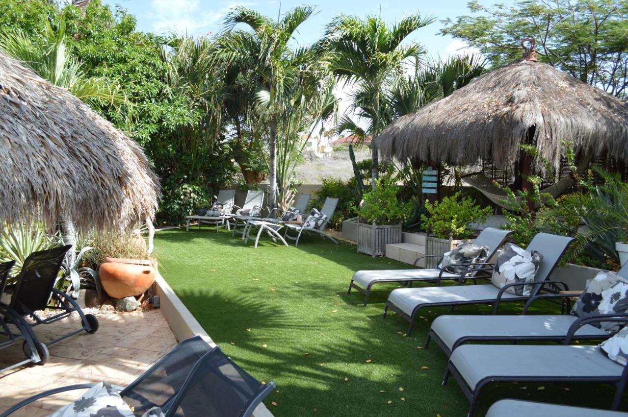 Bananas Apartments Adults Only Palm Beach Luaran gambar